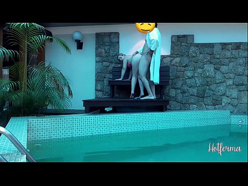 ❤️ El cap convida la criada a la piscina, però no va poder resistir-se a una calor ❤️ Porno de qualitat a nosaltres ca.hentai-ita.ru ❤